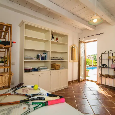 וילה Peaceful In Vodnjan With Swimming Pool And Jacuzzi