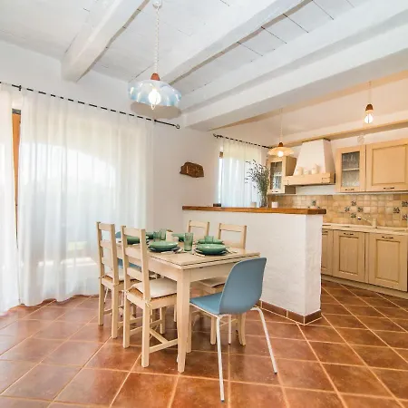 וילה Peaceful In Vodnjan With Swimming Pool And Jacuzzi Svetvinčenat